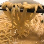 ラーメン ガキ大将 - 白みそラーメンの麺