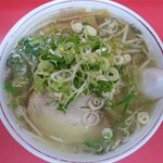 ラーメンの味龍 - 塩ラーメンのアップ