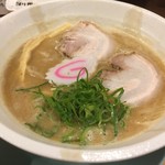 布施 細見商店 - 鶏豚骨らーめん（￥700）
