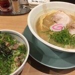 布施 細見商店 - 