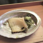 日本料理 きた川 - 蒸し物とお凌ぎ　マダカ鮑　肝シャリ
