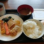 本荘ステーションホテル - 朝食の１例