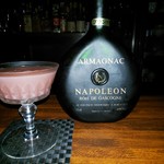 ウォータークラブ - 絞った巨峰とブランデーのカクテル