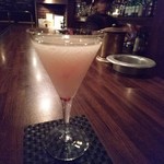 ウォータークラブ - 同席者の桃とワインのカクテルも美味しそう♪