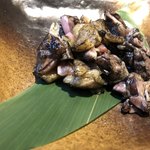 Hakata Nakasu Didoriya - もも焼き。画像はハーフサイズ。ニンニク醤油と柚子こしょうで！