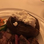 Hy's STEAKHOUSE - 
