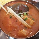 AASHIRWAD - チキンカレーなす入り。