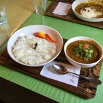 スプーンソング - チキンサンバルの酸味マシマシ(増し増し)/￥1,000