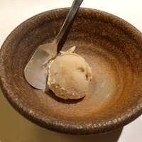 炭火焼肉 牛仁 一番町本店 - 黒糖ジェラート
