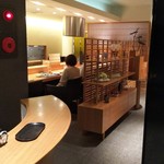 丸新 - 案内されたカウンター席