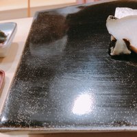 日本橋蛎殻町 すぎた - 蒸し鮑。肝も欠かせません。つまみが一通り出たあとの追加オーダー