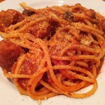 ブチ ボッケーノ - 「黒毛和牛ホホ肉と霧島豚のナポリ風トマト煮込みソースとポンレペッティーニ（肉団子）のプカティーニ」
      ('2018.5月)