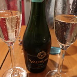 ブチ ボッケーノ - 「バルディビエソ ブリュット」で乾杯。
      ('2018.5月)