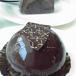 フランス菓子 パティシエ ショコラティエ イナムラショウゾウ - ドームショコラ