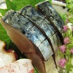 延喜寿し - 延喜寿しのしめさばは旨みが凝縮され酒によく合う