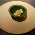 INUA - かにと豆腐　タラバガニと豆腐