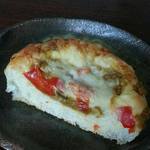 SAITO ピアレマート - 料理写真:夏野菜の焼きカレーパン（どんぐり）