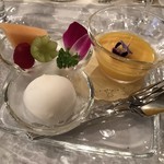 南国酒家 - デザート