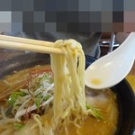 麺処 中むら - 味噌は中太麺