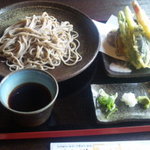 農家れすとらん 蕎屋 - 天もりそば