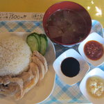 堀内チキンライス - 海南鶏飯（ハイナンジーフェン）750円