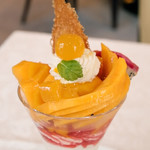 資生堂パーラー - 沖縄県産 アップルマンゴーのパフェ