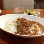 つむぎカフェ - まろやかビーフストロガノフ800円