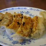 東園 - 餃子 450円