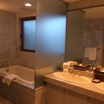 SANKARA HOTEL&SPA 屋久島 - 部屋の浴室。このホテルに大浴場はありません。