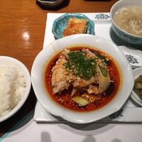 華都飯店 OsakaMetro本町ビル店 - 特製よだれ鶏セット