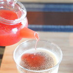 私房菜 きた川 - スイカシロップを入れる