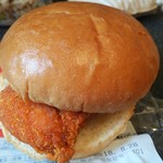 LAWSON - 料理写真:Lチキサンド完成!
