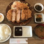 とんかつ朔 - 特ロース定食
            永遠の海老トッピング