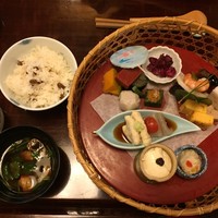 韻松亭 - 
