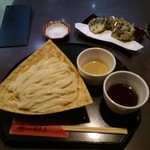 元祖 田丸屋 - 大盛りうどん（二色汁）に舞茸天ぷら