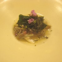 紀風 - 先付（岩牡蠣、赤じゅん菜）