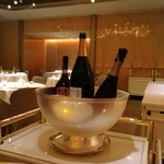 銀座 レカン - グラスのシャンパーニュは3種類