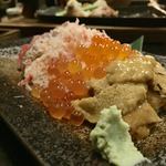 Akita Nagaya Sakaba - 長屋名物「極上四種ののっけ寿司」1,990円