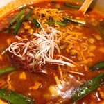 大昌園 - 坦々麺 830円(かなり甘い)