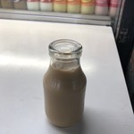 パンと牛乳の店 ミルクスタンド - 明治コーヒー