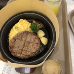 十六雑穀米オムライス＆炭焼きハンバーグ専門店　おむらいす亭 - 