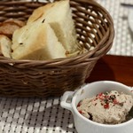 ビストロ ダイア - パンとリエット