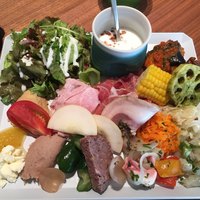 QUINDI - プレートランチ1,800円