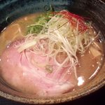 ジャンクストーリー - 次世代ラーメン「鰹と煮干の塩白湯ラーメン」