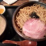 ジャンクストーリー - ８月限定「冷やし魚介白湯つけ麺」