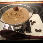 ラトリエ ドゥ ジョエル・ロブション - コーヒーのジュレとマンダリンのソルベのアンサンブル　コーヒーのムースをのせて