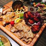 阪神球団公式個室居酒屋　阪神タイガース酒場 - 【藤川選手】球児魂！肉肉肉プレート 1499円