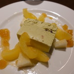 シエル ブルー - ピスタチオのセミフレッド