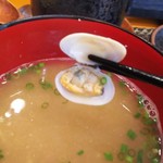 玄海鮨 - 貝汁  アサリ８個