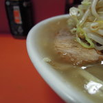 ラーメン二郎 - ●今回も液体油が凄い!!!